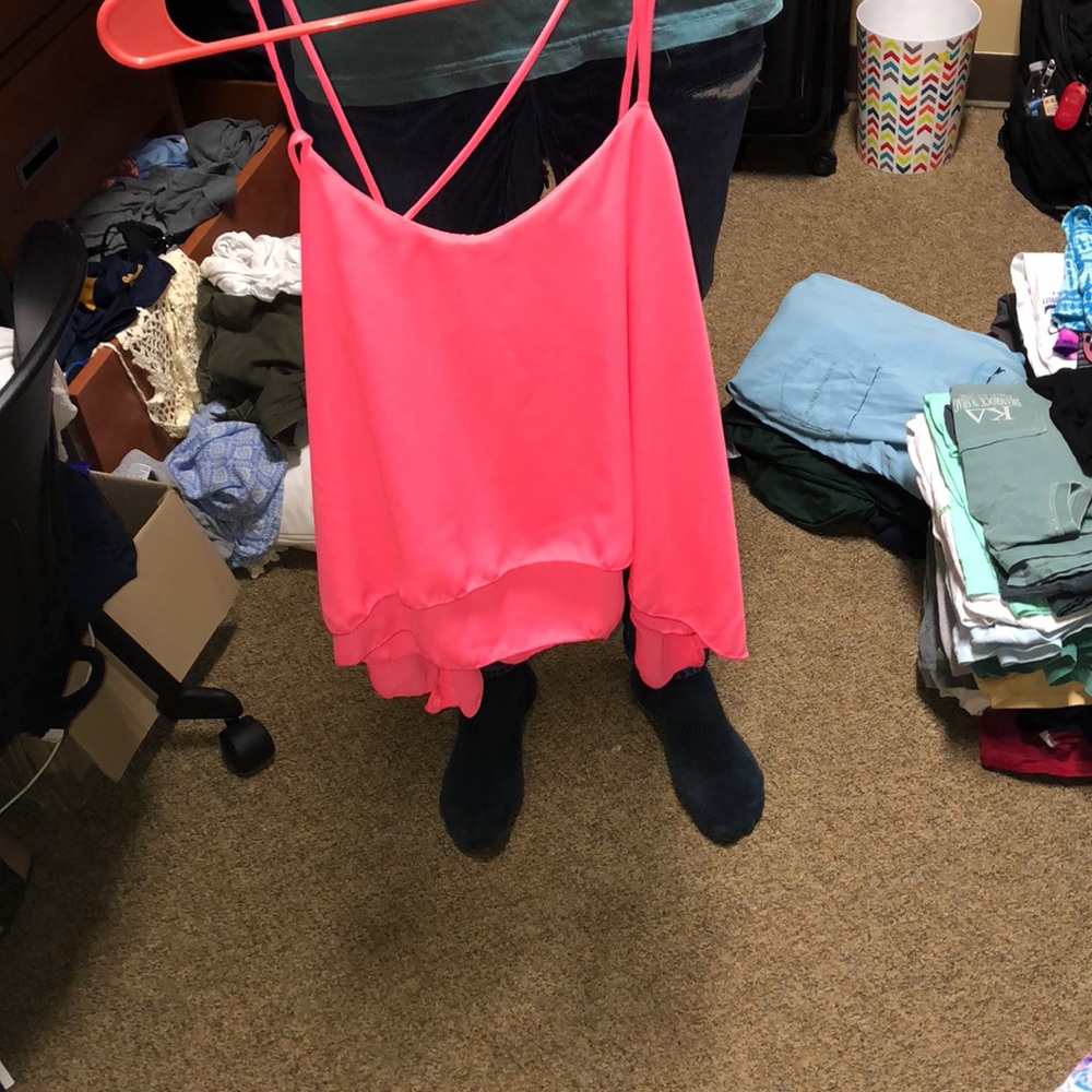 Pink tank